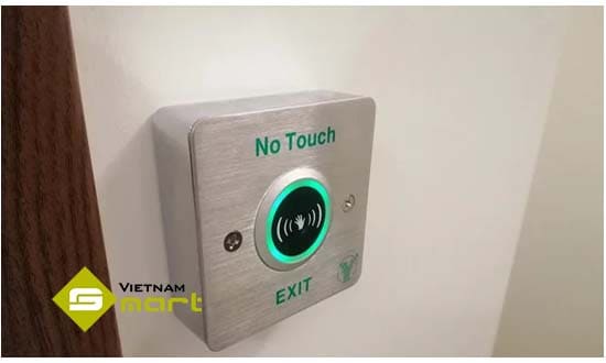 Nút exit cảm biến ISK-841C được ứng dụng mô hình thực tế