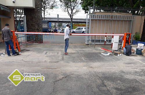 Lắp đặt barrier tự động