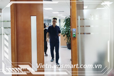 Kiểm soát vào ra cửa VietnamSmart