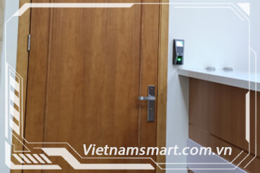 Kiểm soát vào ra cửa VietnamSmart