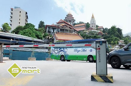 Ứng dụng barrier tự động BR618T_90' cho bến xe bus