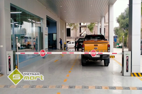 Dự án lắp đặt barrier tự động cho Hà Thành Ford